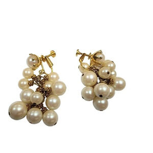 Vintage Faux Pearl Grapes Cluster Beaded Earring Screw Back Closure Gold Tone